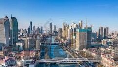中文字幕在线播放理论片-探索中文字幕在线播放理论片，文化与教育的桥梁